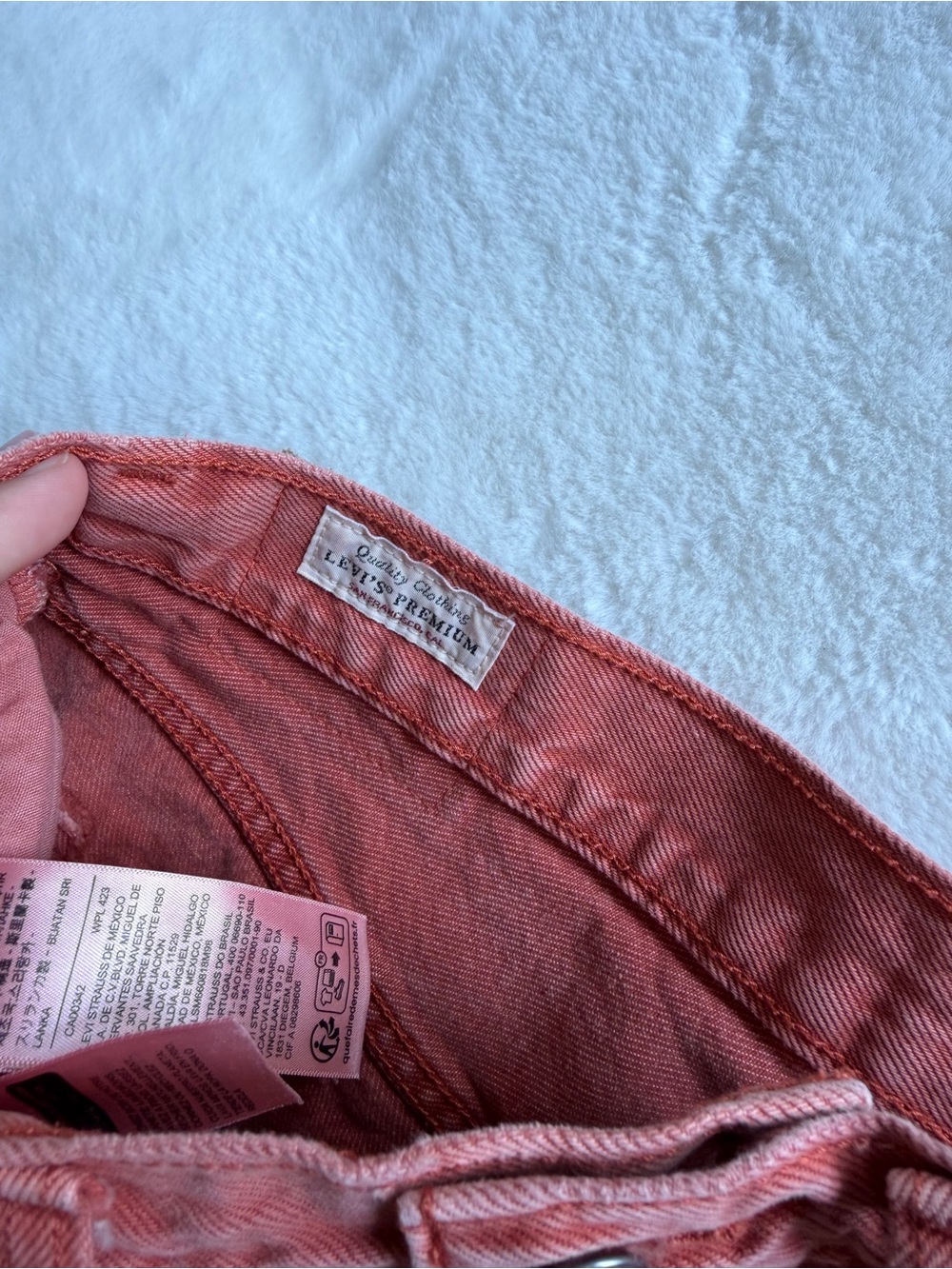 Levi’s 501 Denim Shorts Salmon Pink Size 30 - Picture 8 of 10